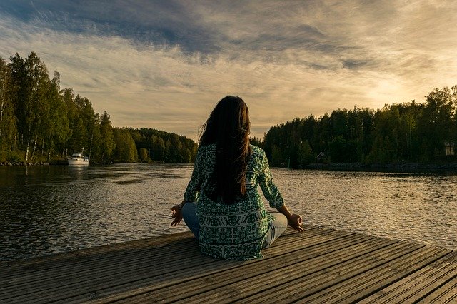 3 Aplicativos para meditar, relaxar e se conectar
